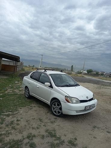торпедо: Toyota Platz: 2001 г., Автомат, Бензин, Седан — 3