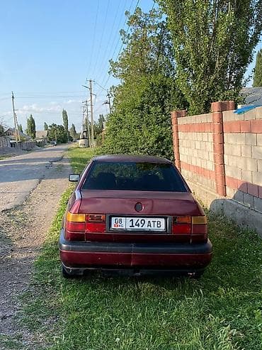 Продажа авто: Volkswagen Vento: 1994 г., 1.8 л, Механика, Бензин, Седан — 3