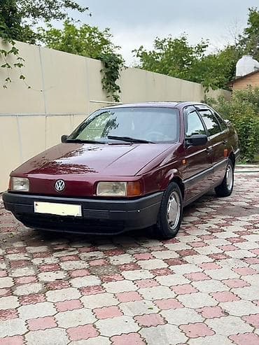 полировщик авто: Volkswagen Passat: 1994 г., 1.8 л, Механика, Бензин, Седан — 1