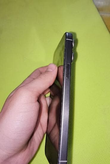 ts.lg: IPhone 15 Pro Max, Б/у, 256 ГБ, Desert Titanium, Защитное стекло, Чехол, 87 % — 1