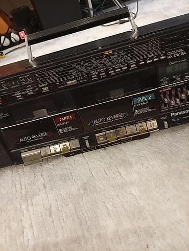 Продаю портативный стереомагнитофон Panasonic RX-CW55L. Основные