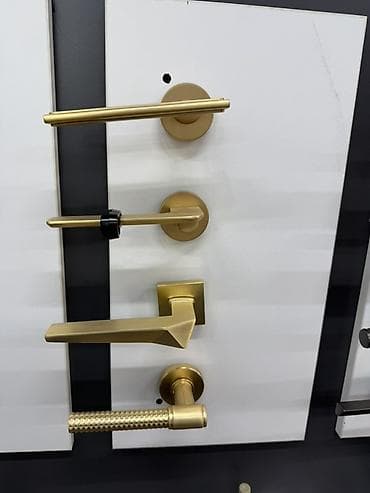 Дверная ручка, Для межкомнатных дверей, Металлические, Без установки — 1