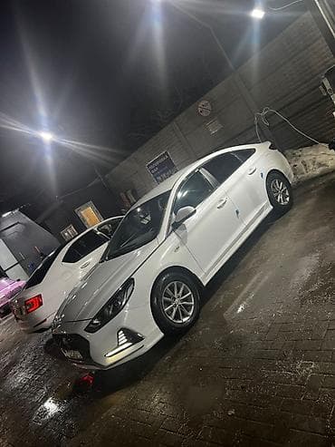 Hyundai Sonata: 2021 г., 2 л, Автомат, Газ, Седан