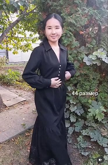 Все платья новые с биркой с этикеткой. Размеры указаны на фото