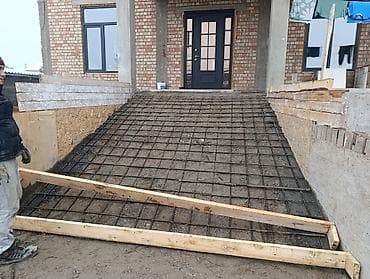 железобетонные опоры: Бетонная лестница Для дома, Форма лестницы: Много-маршевая — 2