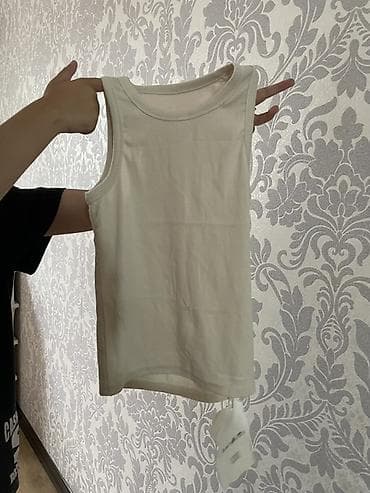 вязаные майки: Продается Платье из трикотажа в молочном цвете: на пуговицах + базовая — 4