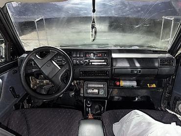 т2 транспортер: Volkswagen Jetta: 1994 г., Седан — 7