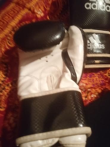 Спортивные сумки: Боксёрские перчатки adidas - Модель: классические тренировочные — 3