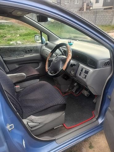 Nissan Liberty: 1998 г., 2 л, Вариатор, Бензин, Минивэн