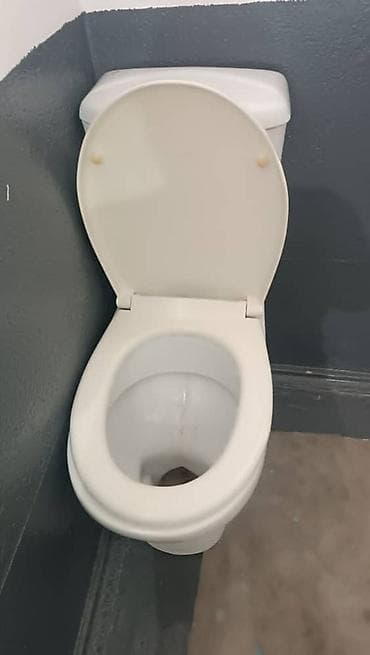 сантехника смесители: Унитаз Напольный, Материал: Фарфор — 2