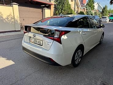 byd leopard: Toyota Prius: 2019 г., 1.8 л, Гибрид, Лифтбек — 4