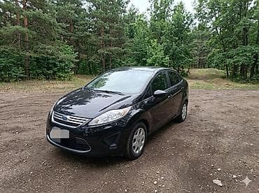 Ford Fiesta: 2010 г., 1.6 л, Механика, Бензин, Седан