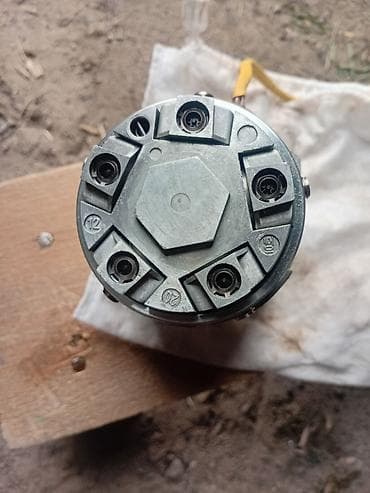 батарейка на гибрид: Газ насос соната к5
корейский
Описание:
ватсап напишите — 6