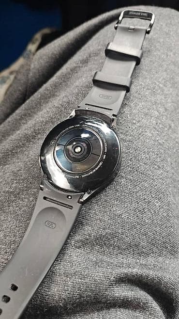 Galaxy Watch: Умные часы Samsung Galaxy Watch4 Classic (чёрные) - Круглый — 3