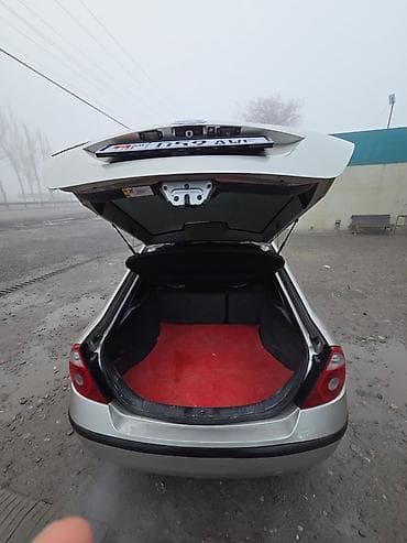 4 5мм: Ford Mondeo: 2004 г., Бензин, Хетчбек — 4