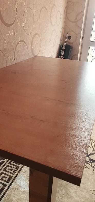 Офисная мебель: Продаю обеденный/рабочий стол в современном стиле. - Материал: ЛДСП с — 3