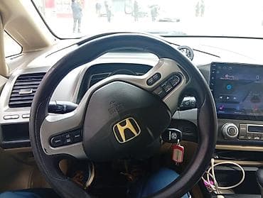 civic 5d: Honda Civic — интерьер и оснащение - Просторный салон с бежевой — 4