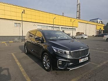 машина электрические: Kia Carnival: 2019 г., 2.2 л, Автомат, Дизель, Минивэн — 1