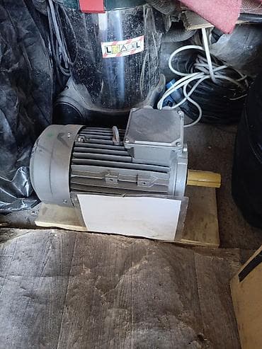 Электродвигатель, Трехфазные, Мощность: 5,5 кВт, Обороты: 1500 об/мин