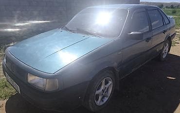 Транспорт: Volkswagen Passat: 1991 г., 2 л, Механика, Бензин, Седан — 1