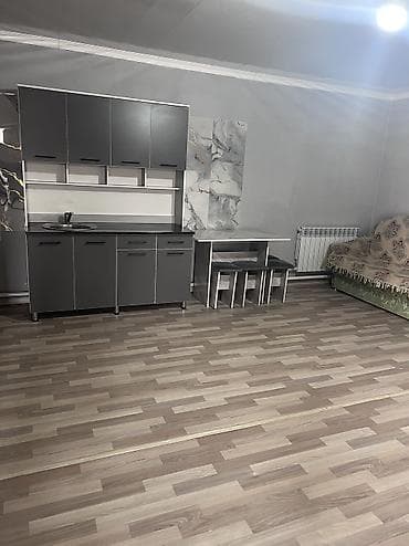 Кыймылсыз мүлк: 2 бөлмө, Менчик ээси, Толугу менен эмереги бар — 3