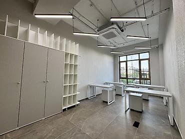red centr: Аренда офисов, 280 м², В жилом комплексе, С отдельным входом, С отдельным сан узлом, С оборудованием — 10