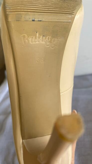 Туфли: Лодочка. Состояние новое 
Размер 35.36 — 1