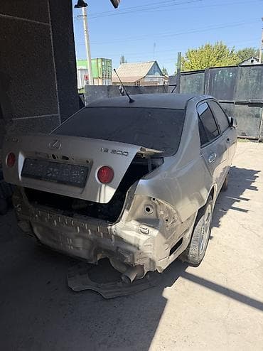 lx 570 2014: Lexus IS: 2001 г. — 1