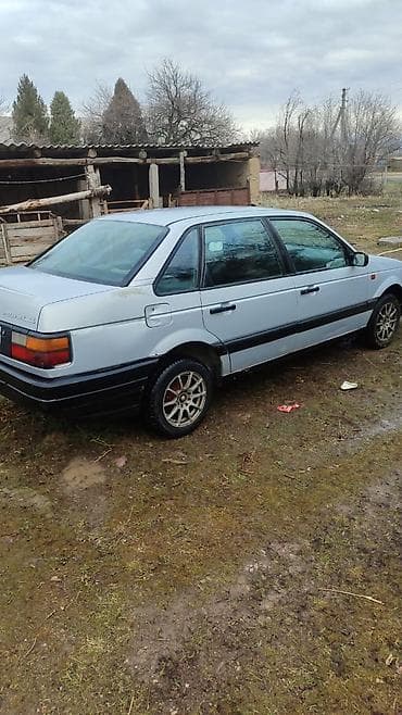 автомат машина бу: Volkswagen Passat: 1993 г., 1.8 л, Механика, Бензин, Седан — 6