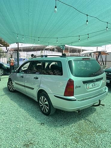 автомобиль гак 8: Ford Focus: 2005 г., 1.8 л, Механика, Бензин, Универсал — 2