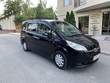 Honda Stepwgn: 2006 г., 2 л, Автомат, Бензин, Минивэн — 2