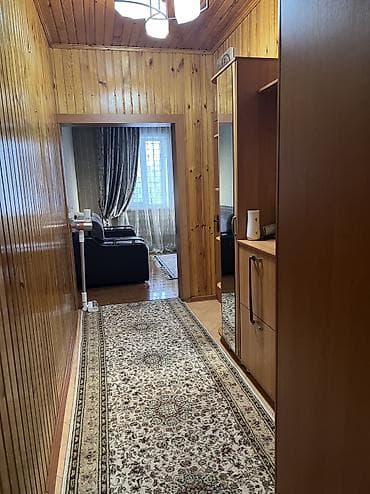 Батирлер: 2 бөлмө, Менчик ээси, Жаныбарлары жок, 1 жылдан баштап, Эмереги менен — 1