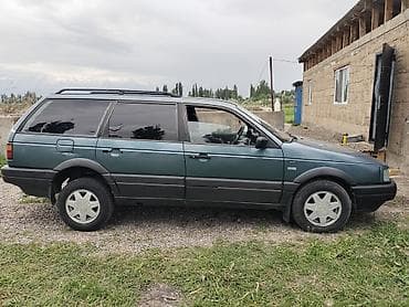Volkswagen Passat Variant: 1988 г., 1.8 л, Механика, Бензин, Универсал — 2