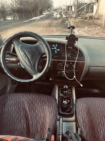 бампер матиз 1: Daewoo Nubira: 2000 г., 1.5 л, Механика, Бензин, Седан — 2