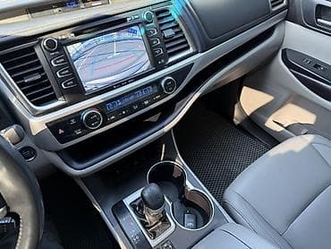саан уйга алмашам: Toyota Highlander: 2016 г., 3.5 л, Автомат, Газ, Жол тандабас — 10