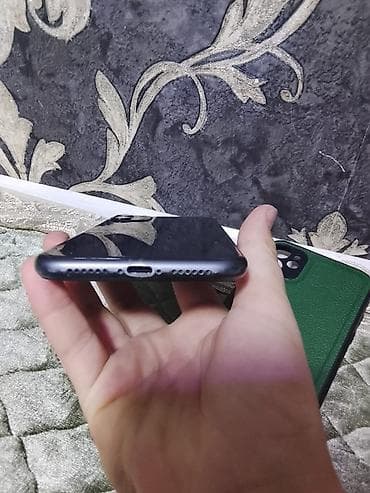 IPhone 11, Б/у, 128 ГБ, Черный, Чехол, 100 %