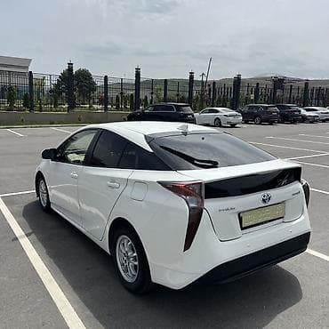 prius: Toyota Prius: 2017 г., 1.8 л, Автомат, Гибрид, Лифтбек — 8