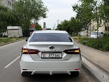 камре: Toyota Camry: 2022 г., 2.5 л, Автомат, Гибрид, Седан — 4