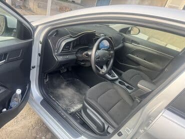 автомобили для инвалидов с ручным управлением: Hyundai Elantra: 2019 г., 2 л, Автомат, Бензиновая, Седан — 10