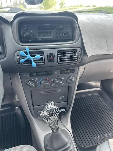 nissan cefiro: Toyota Corolla: 2000 г., 1.6 л, Механика, Бензин, Универсал — 7