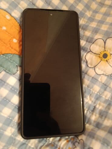 телефон дешево купить: Tecno Camon 30, Б/у, 256 ГБ, цвет - Черный, 2 SIM — 2