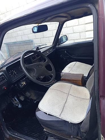 салон машины: ВАЗ (ЛАДА) 2107: 2007 г., 1.6 л, Ручные, Бензин, Седан — 5