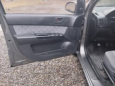 step 2: Hyundai Getz: 2005 г., 1.4 л, Механика, Бензин, Хэтчбэк — 7