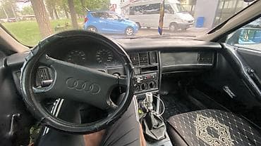 Audi: Audi 80: 1989 г., 1.8 л, Механика, Бензин, Седан — 6