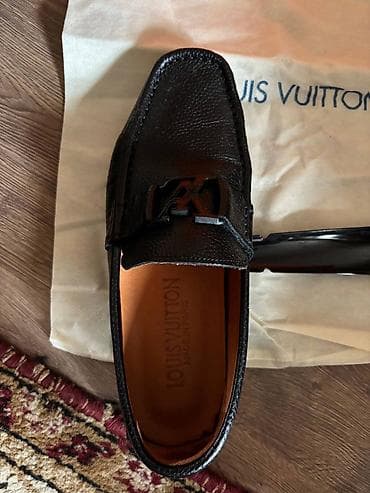 Туфлилер: Эркектердин туфлиси, 40.5, Louis Vuitton, Жаңы, түсү - Кара, Акылуу жеткирүү — 2
