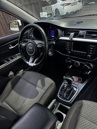 Продажа авто: Kia Rio: 2018 г., 1.6 л, Автомат, Бензин, Седан — 10