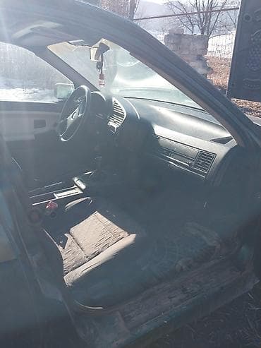запчасти дубай бишкек: BMW 3 series: 1991 г., 1.8 л, Механика, Бензин, Седан — 5