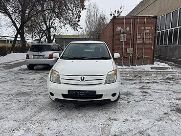 истеп машине: Toyota ist: 2005 г., Автомат, Бензин, Хетчбек — 3
