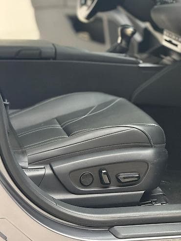 Lexus: Lexus ES: 2019 г., 2.5 л, Вариатор, Гибрид, Седан — 4