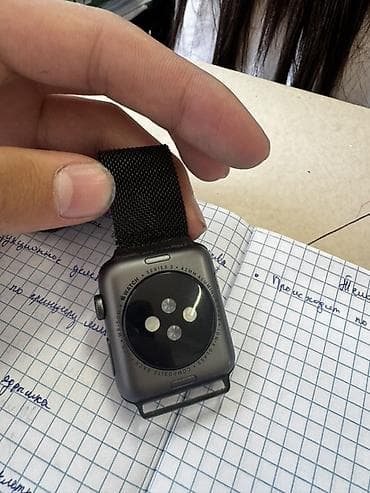 Apple Watch Series 3, 42 мм, корпус из алюминия (Space Gray). -